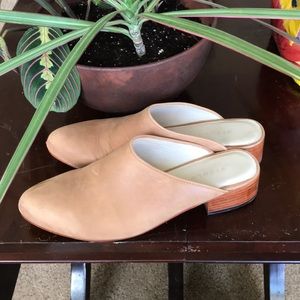 Nisolo Mariella sand size 8.5